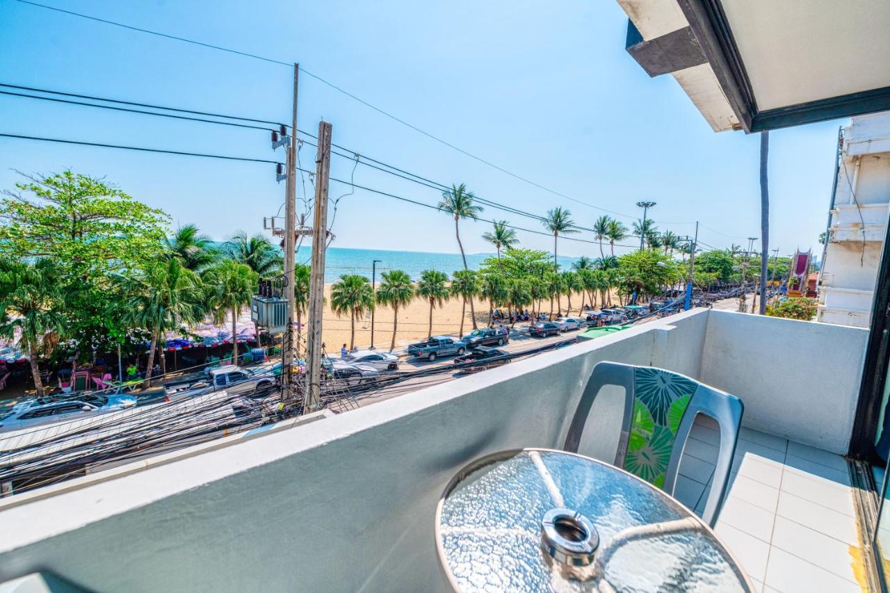 Happy Jomtien - Beachfront Екстер'єр фото