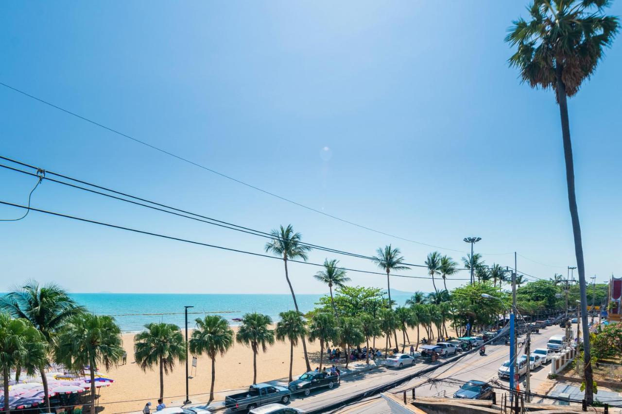 Happy Jomtien - Beachfront Екстер'єр фото