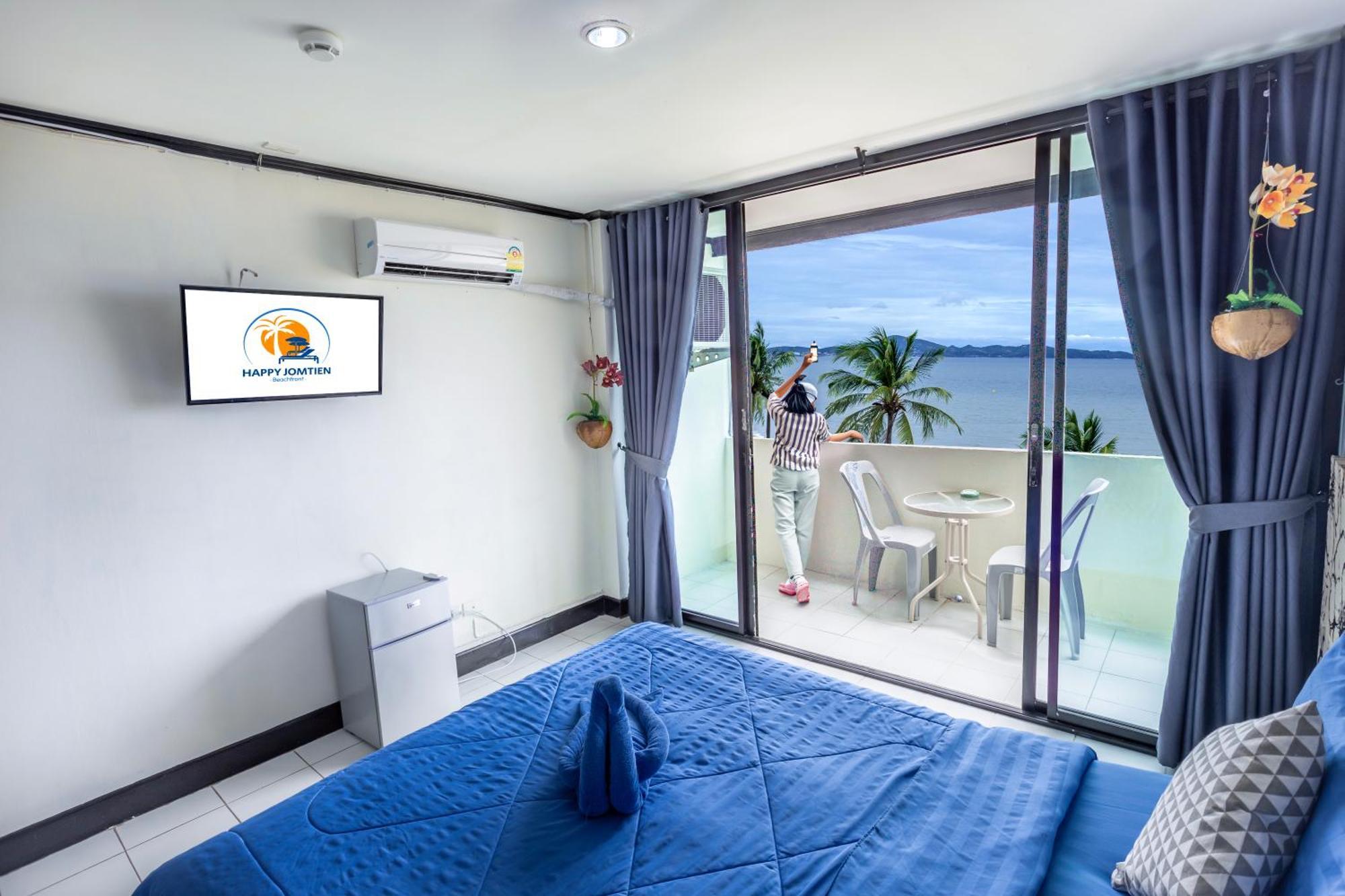 Happy Jomtien - Beachfront Екстер'єр фото